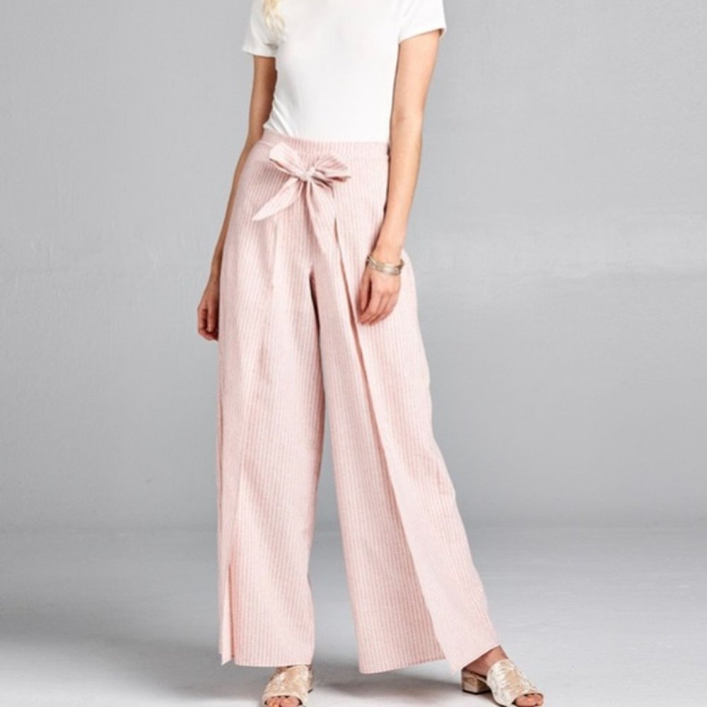 NWT Hummingbird Stripped Tie Front Wide-Leg Pants